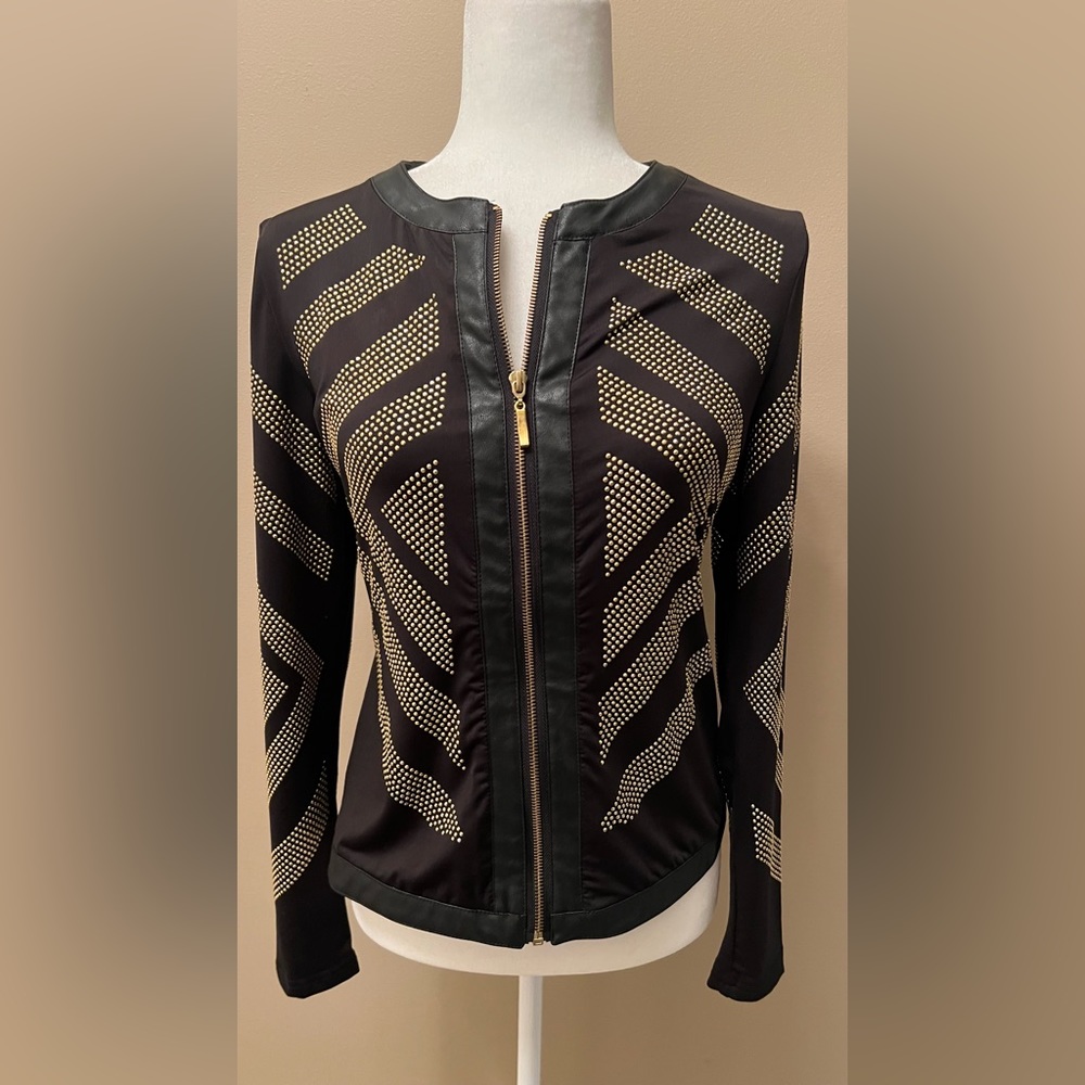 Zip up top with gold accent